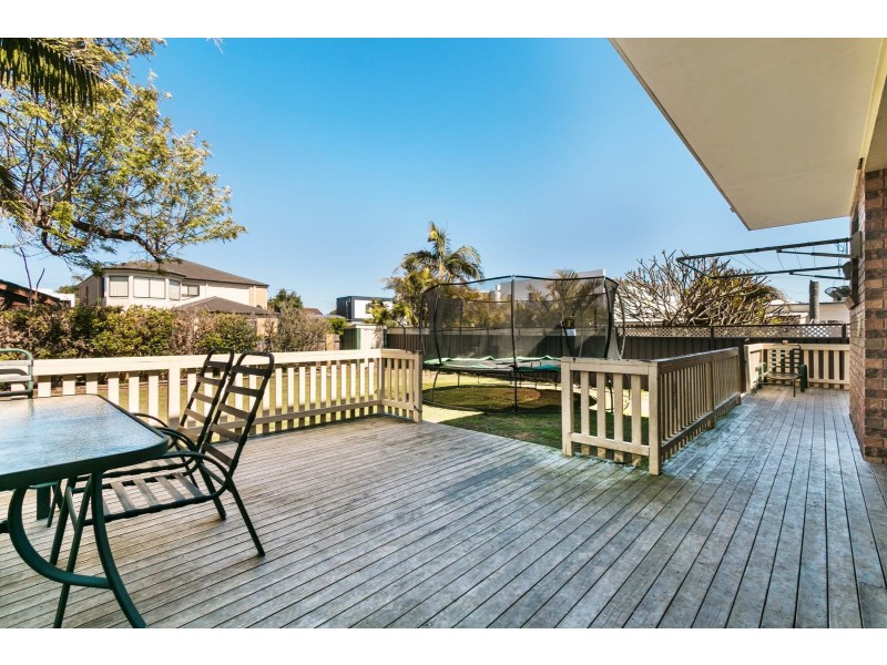 3 Giles St, Chifley NSW 2036
