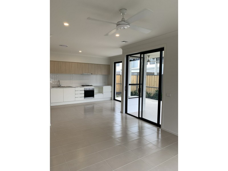 31 Birdie Circuit, Blacktown NSW 2148