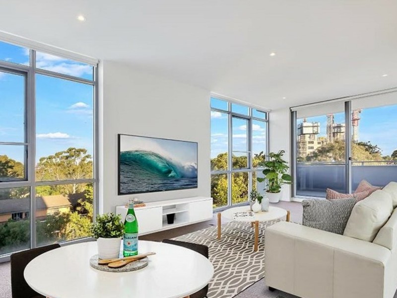 Apartment 606/1 Saunders Close, Macquarie Park NSW 2113