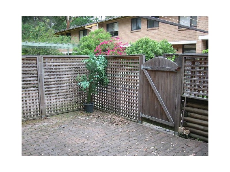 37 Khartoum Rd (2BR+C), Macquarie Park NSW 2113