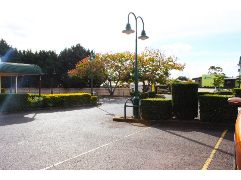 Shop 9/837 Ruthven Street, Kearneys Spring QLD 4350