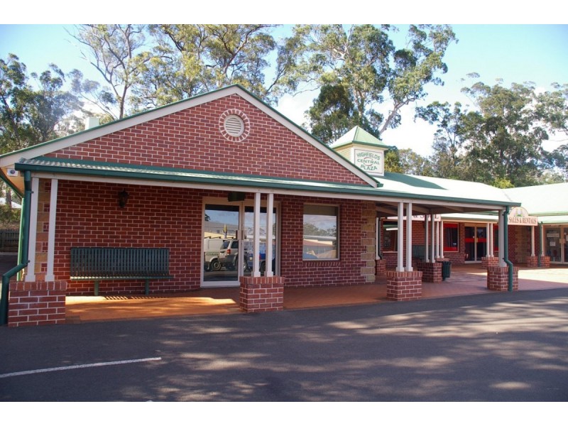 Shop 10/2 Plaza Circuit, Highfields QLD 4352