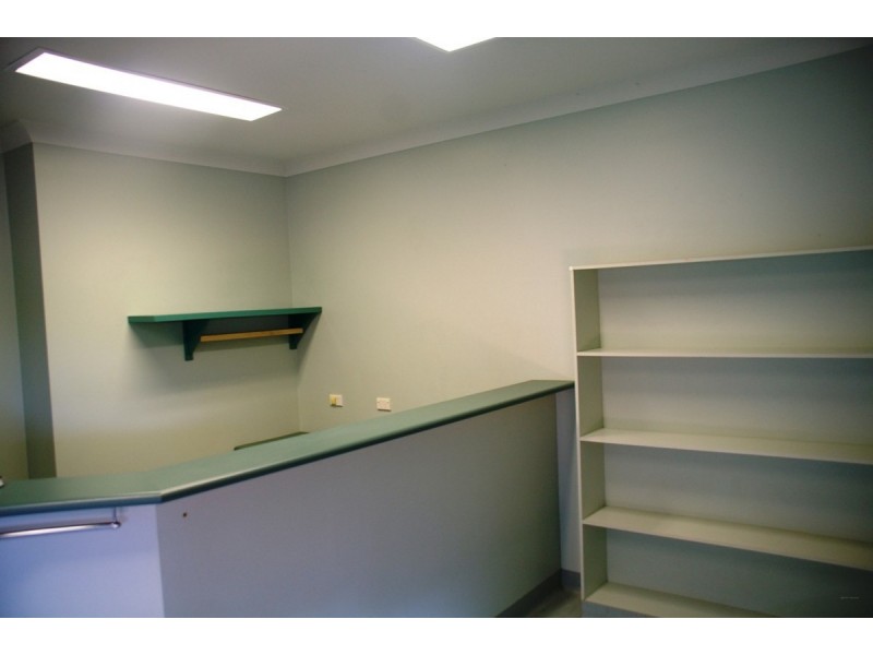 Shop 10/2 Plaza Circuit, Highfields QLD 4352