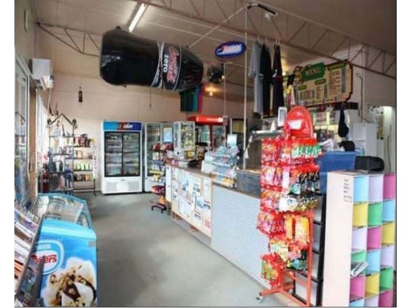 BP Roadhou 16 Wambo Street, Condamine QLD 4416