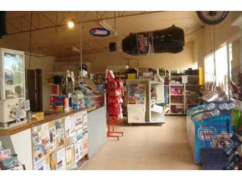 BP Roadhou 16 Wambo Street, Condamine QLD 4416