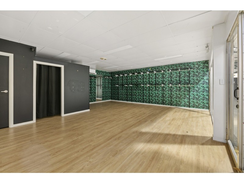 Shop 17 & 18/461 Ruthven Street, Toowoomba City QLD 4350