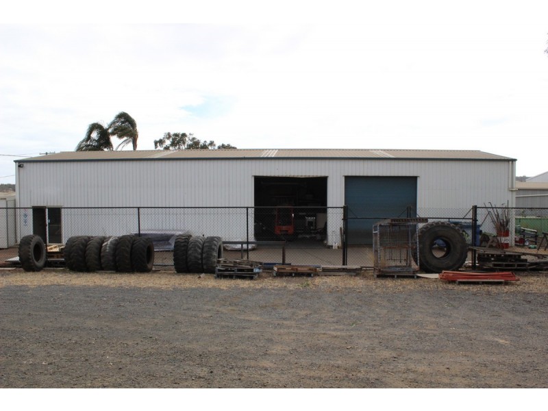 11 Carrington Road, Torrington QLD 4350