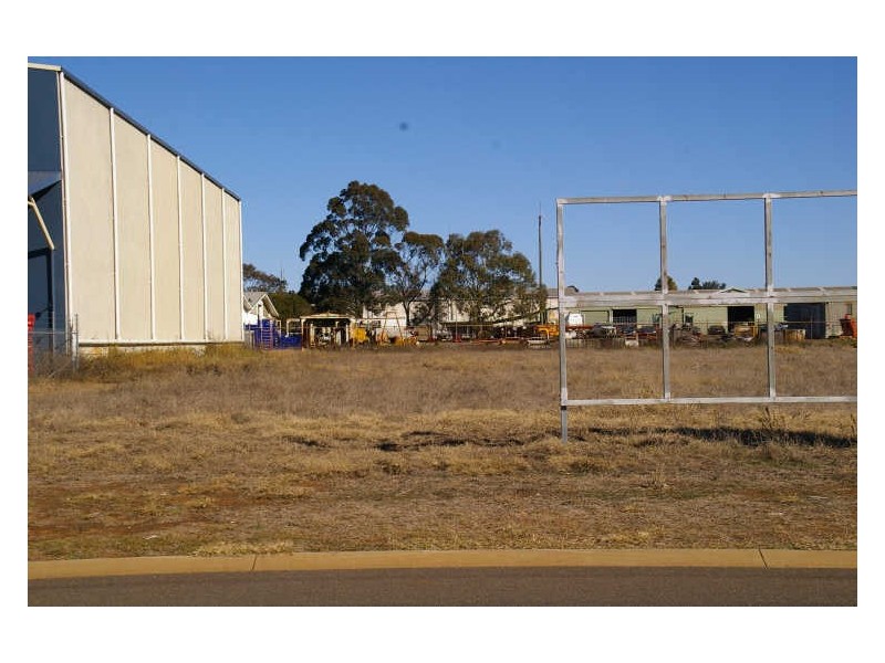 6-8 Production Court, Wilsonton QLD 4350