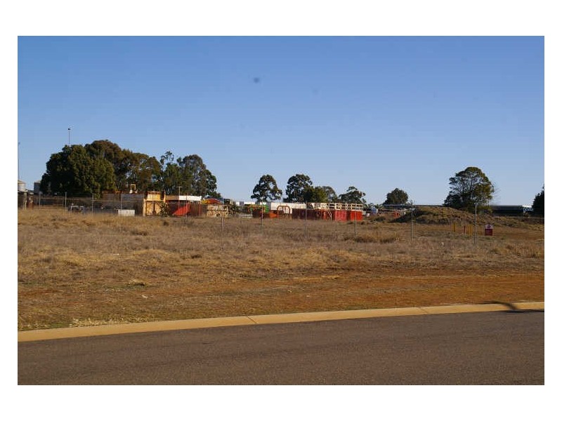 6-8 Production Court, Wilsonton QLD 4350