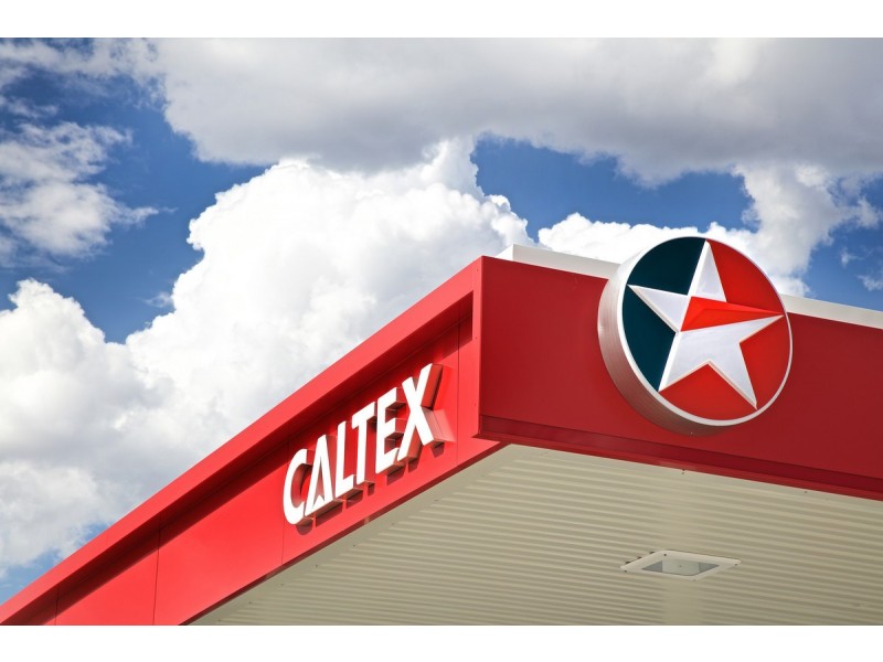 10810 Warrego Highway, Charlton QLD 4350