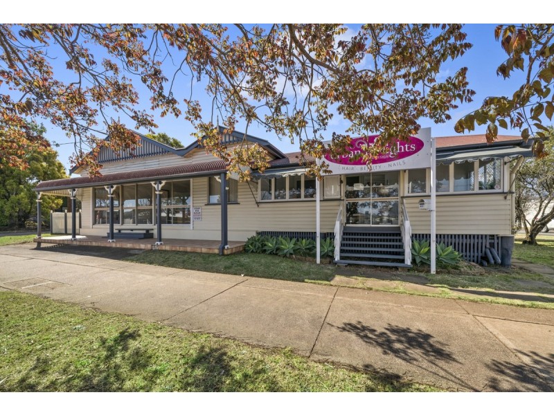 417 Bridge Street, Wilsonton QLD 4350