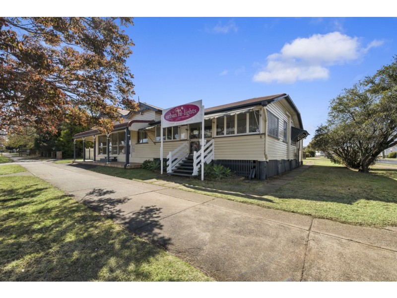 417 Bridge Street, Wilsonton QLD 4350