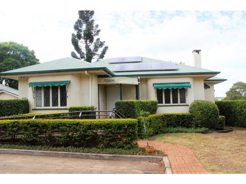 24 Herries Street, East Toowoomba QLD 4350