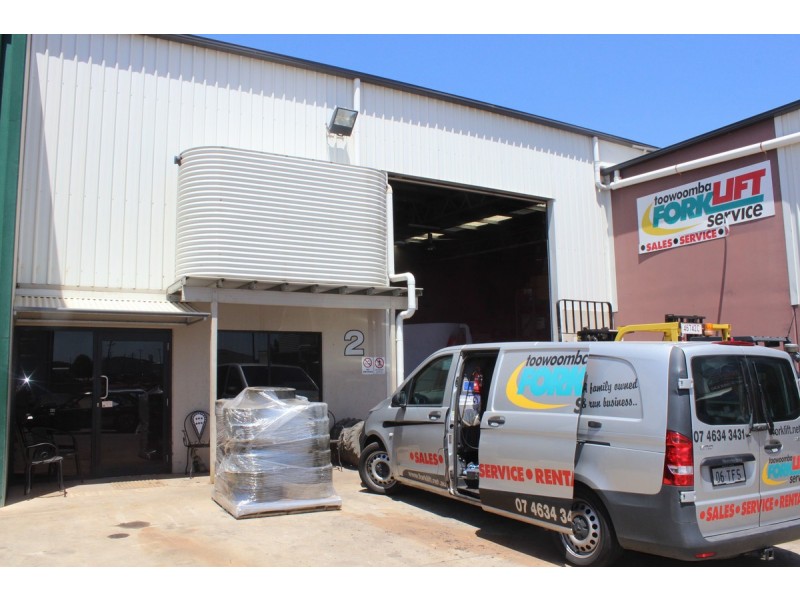 Unit 2/6-8 Production Court, Wilsonton QLD 4350
