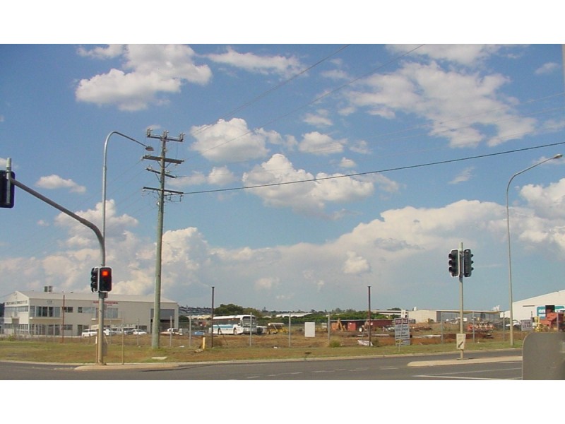 530-536 Boundary Street cnr Taylor Street, Wilsonton QLD 4350