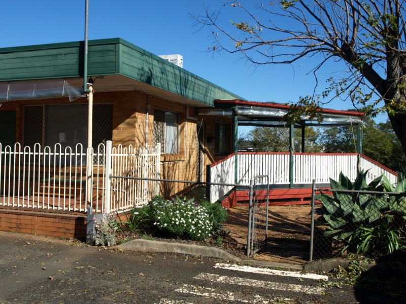 Building 1/154 James Street, South Toowoomba QLD 4350