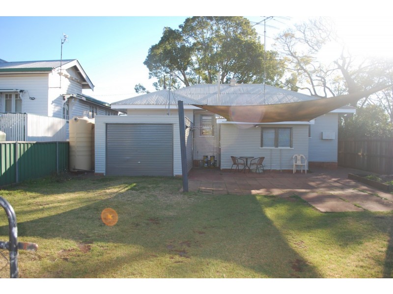 120 Bridge Street, East Toowoomba QLD 4350