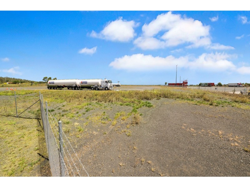 Lot 9/57 Heinemann Road, Wellcamp QLD 4350