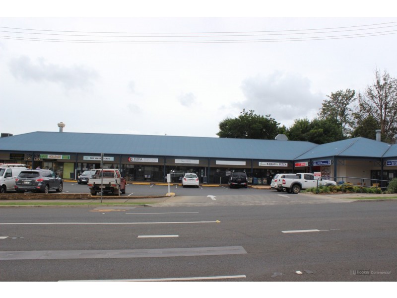Shop 4/692 Ruthven Street, South Toowoomba QLD 4350