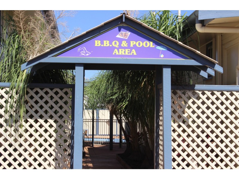 75-77 Quintin Street, Roma QLD 4455