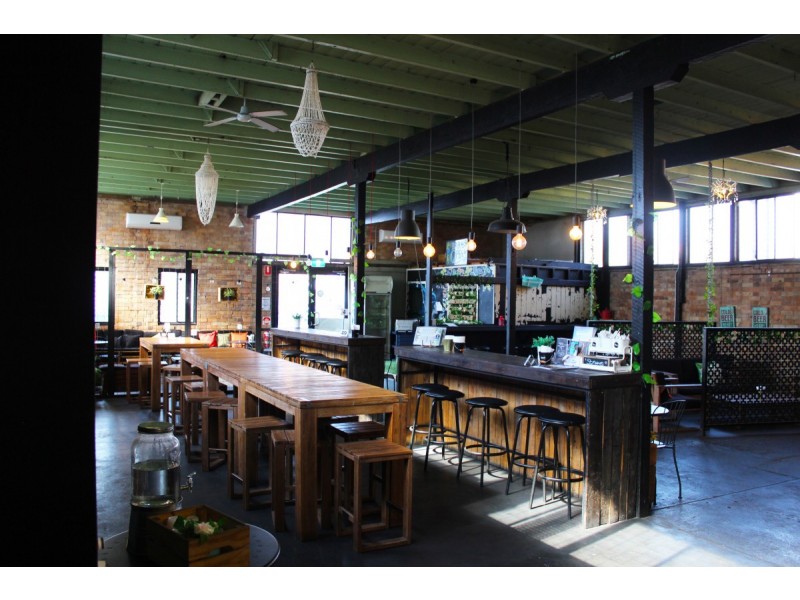 2 Club Lane, Toowoomba City QLD 4350