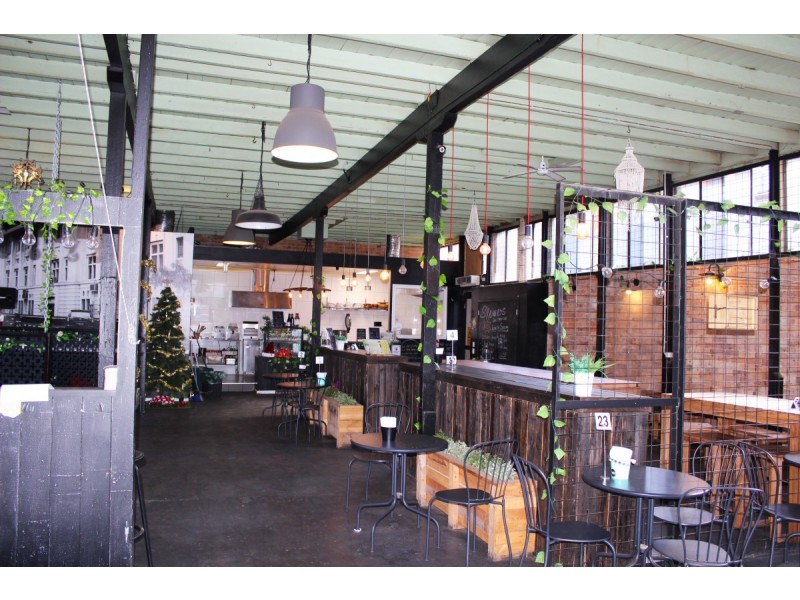 2 Club Lane, Toowoomba City QLD 4350