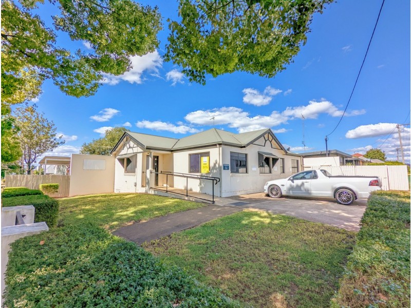 196 Hume Street, East Toowoomba QLD 4350