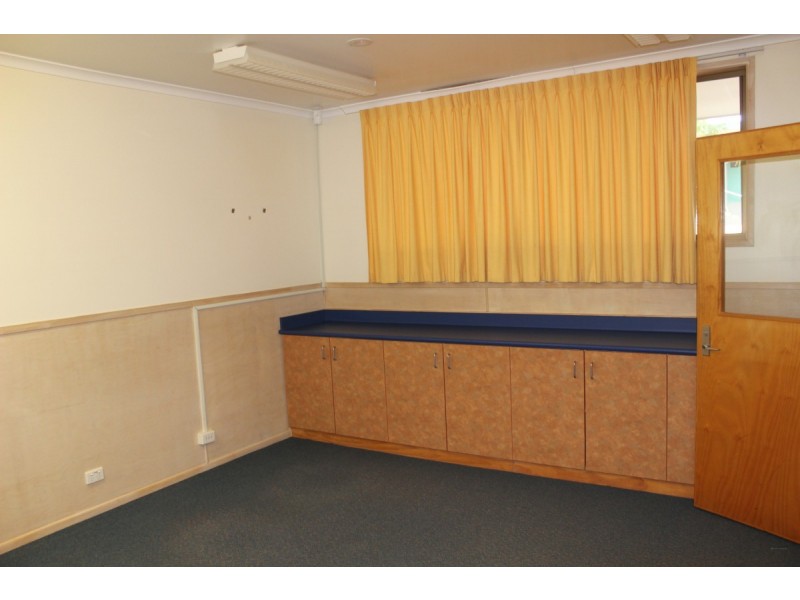 Building 2/154 James Street, South Toowoomba QLD 4350
