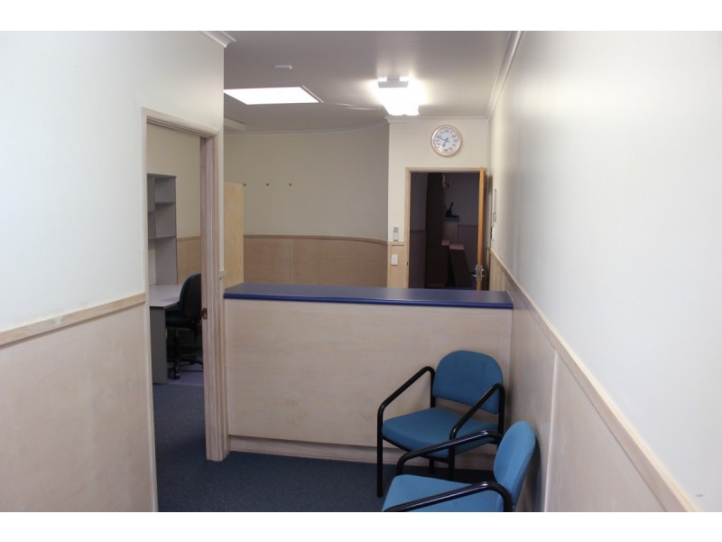 Building 2/154 James Street, South Toowoomba QLD 4350