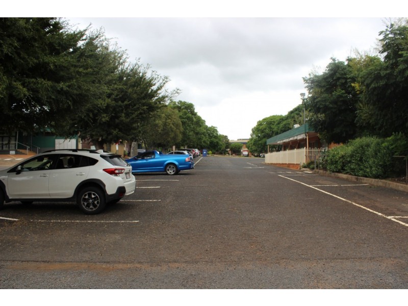 Building 2/154 James Street, South Toowoomba QLD 4350