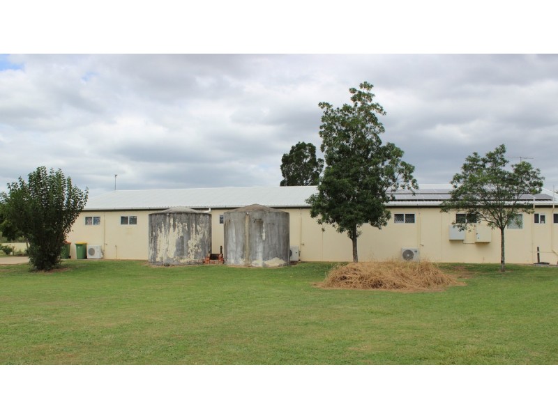 8506 Warrego Highway, Withcott QLD 4352