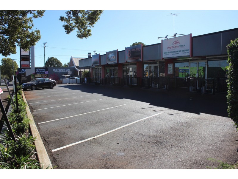 Shop 6/182 Hume Street, Toowoomba City QLD 4350