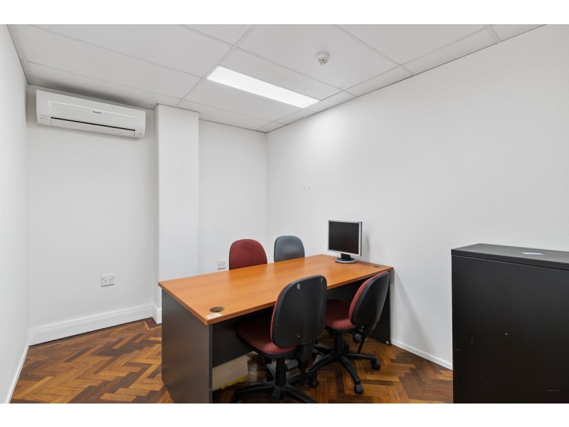 FF Suite 1/158 Margaret Street, Toowoomba QLD 4350