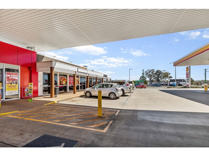 2/348 Alderley Street, Kearneys Spring QLD 4350