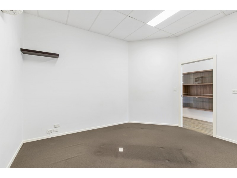 23/300 West Street, Kearneys Spring QLD 4350