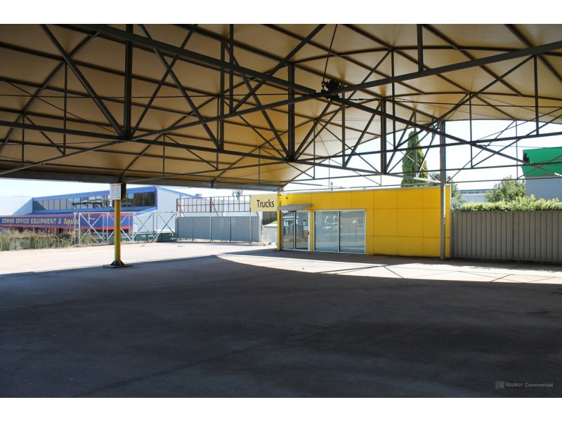 195 James Street, South Toowoomba QLD 4350