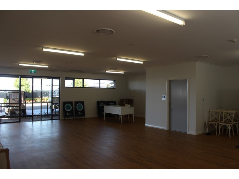Tenancy/97-161 Hogg Street, Cranley QLD 4350