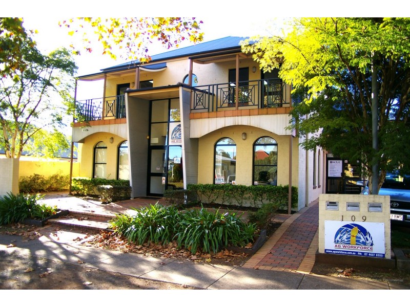 Suite 3, Lot 1/109 Herries Street, East Toowoomba QLD 4350