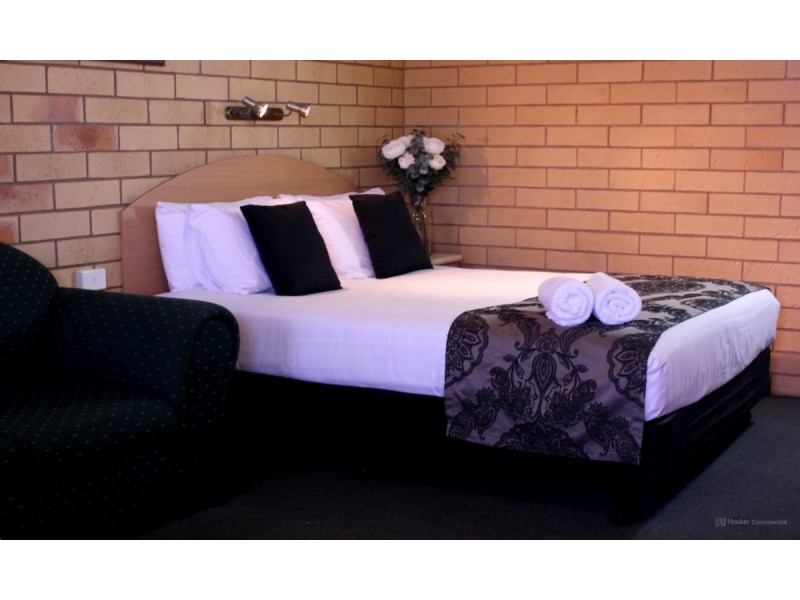 Midtown Motor Inn/41-43 Hawthorne Street, Roma QLD 4455