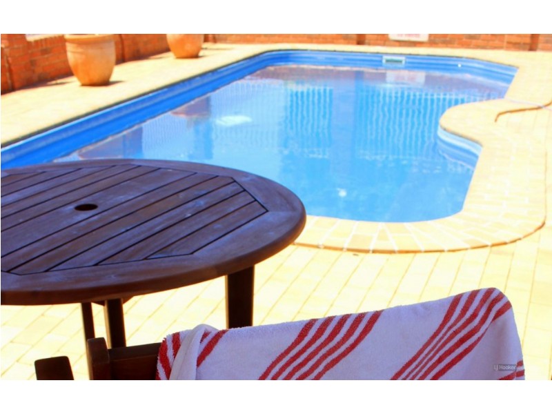 Midtown Motor Inn/41-43 Hawthorne Street, Roma QLD 4455