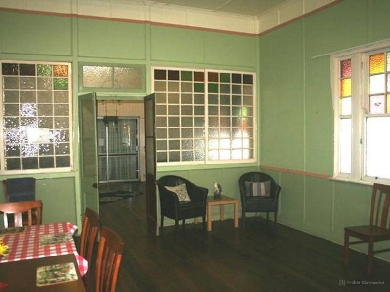 93-95 Cambridge Street, Mitchell QLD 4465