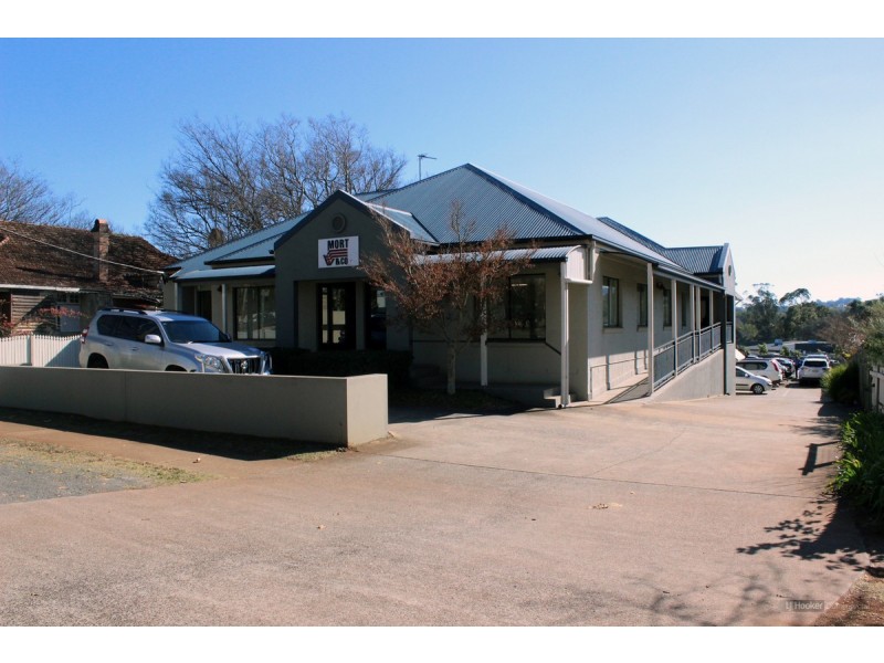 Level 1/99 Herries Street, East Toowoomba QLD 4350