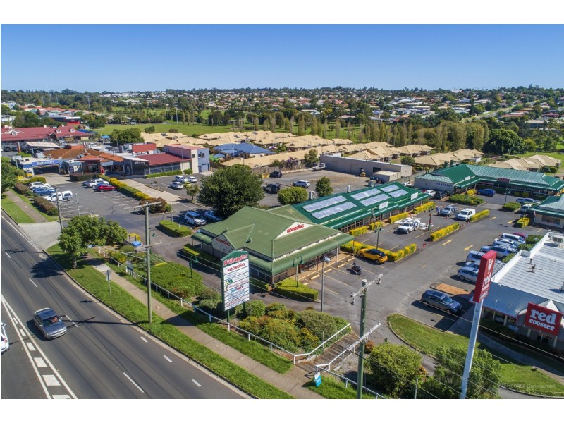 1 & 2/837 Ruthven Street, Kearneys Spring QLD 4350