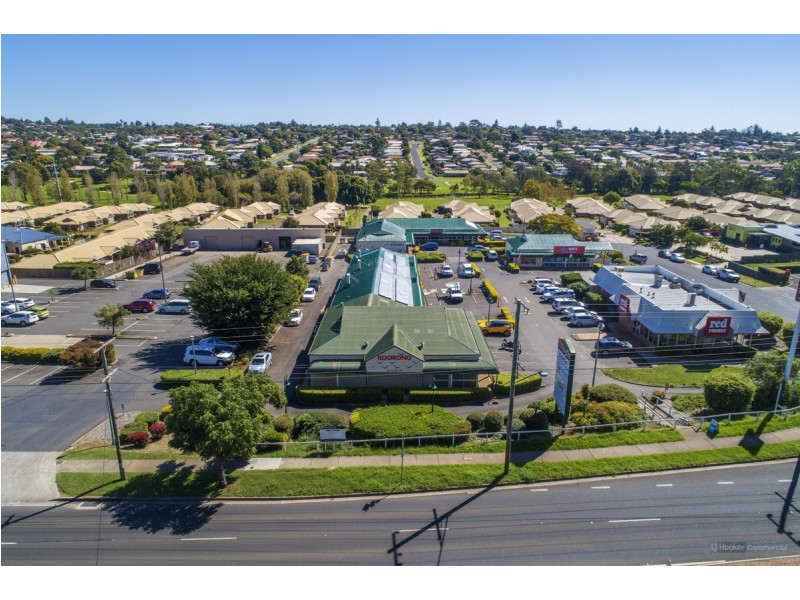 1 & 2/837 Ruthven Street, Kearneys Spring QLD 4350