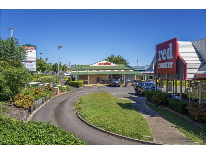 1 & 2/837 Ruthven Street, Kearneys Spring QLD 4350