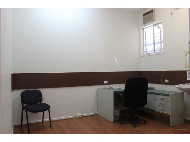 70-72 Margaret Street, East Toowoomba QLD 4350