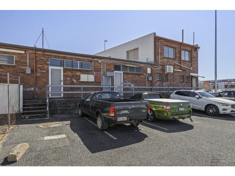 Suites 3 & 4/16-18 Mylne Street, Toowoomba City QLD 4350