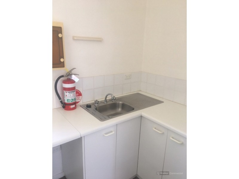 3a/462 West Street, Kearneys Spring QLD 4350