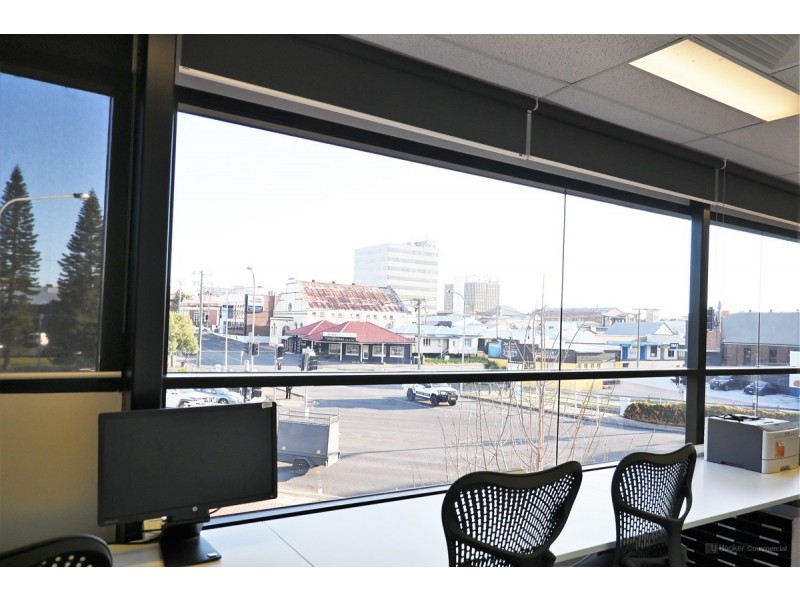 4a/12 Neil Street, Toowoomba City QLD 4350