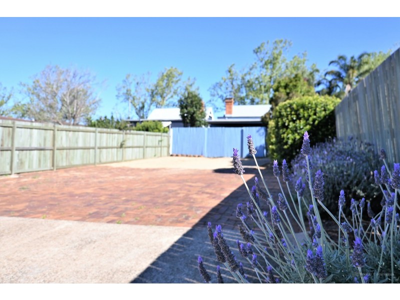 93 Herries Street, East Toowoomba QLD 4350